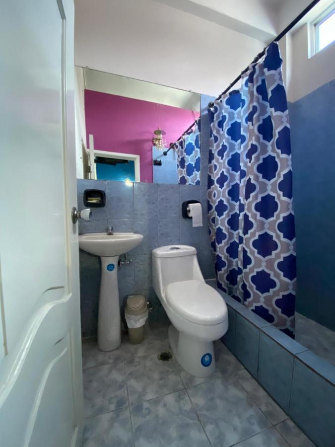 Hostal Puerto Azul 만타 외부 사진